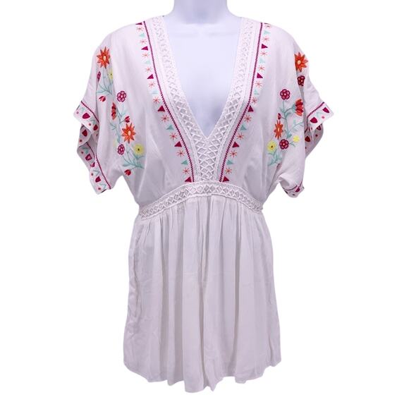 jim & ivy Pants - Jun & Ivy White Floral Embroidered Shorts Romper Size S